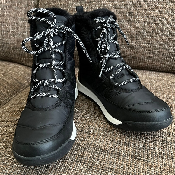 NWOB Women's Sorel Whitney Short Lace WP Water Proof Winter Snow Boots,  Size 9 - Picture 2 of 8